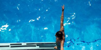 Wie man Poolschaum loswird