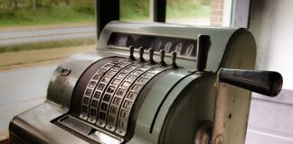 Kassenrollen vom Internetdienst Müller